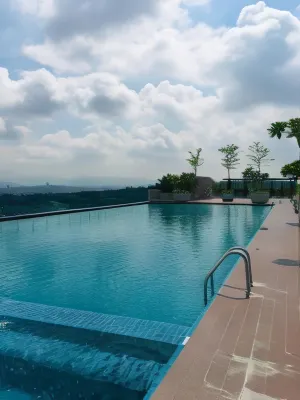 The Luxe Duplex @ Evo Soho Suites