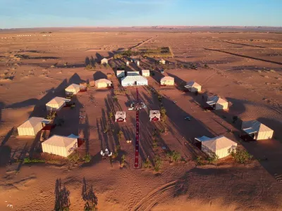 Splendid Desert Saharian Luxury Camp in Quiet and Idyllic Sand Dunes Hotels in 