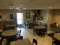 Microtel Inn & Suites by Wyndham Hattiesburg - breakfast