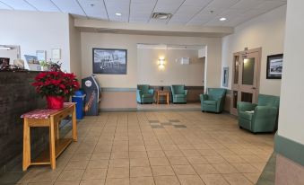 Super 8 by Wyndham Swan River MB
