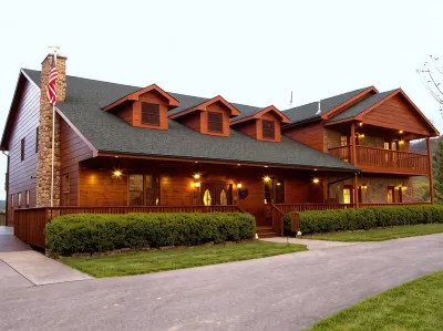 Berry Springs Lodge Hotel di Sevier County