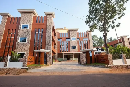 Sreelakshmi Residency Отели рядом со станцией Chengannur