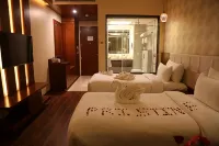 Pristine Hotel, Varanasi