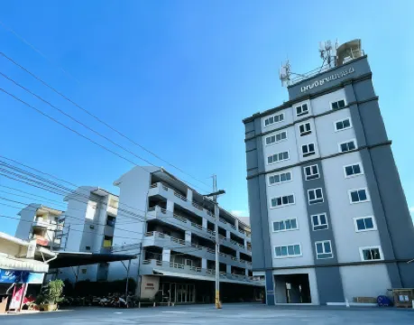 The Bed by Boonjira Hotels in Khlong Tamru