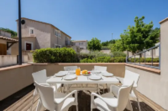 ガーデン & シティ モン ヴントゥ - マラーシーヌ