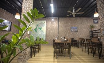 Moc May by NorthStar Hostel & Tours