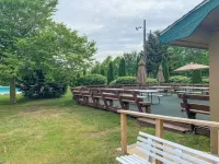 Beautiful Pocono Getaway! Fire Pit•Hot Tub•Games•Pool•Golf•Lake•Fishing•Hiking