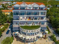 Hotel Marina Hotels in Selce