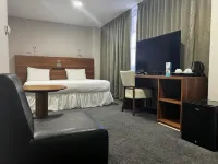 OX Hotel Manchester Hotel di Pendlebury