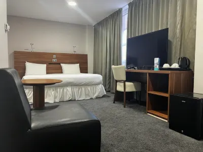 OX Hotel Manchester فنادق في Pendlebury