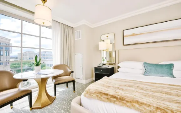 德拉馬西哈特福德酒店