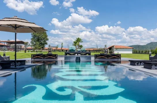 Hacienda Los Picachos