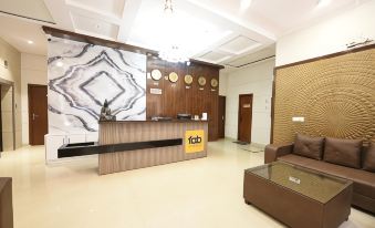 FabHotel Alpine Tree