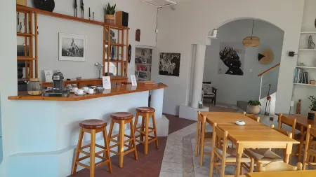 Brightwater Lodge Отели рядом с достопримечательностью «Хаут-Бей»