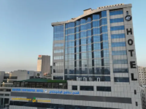 Dolphin Continental Hotel โรงแรมในSalmiya