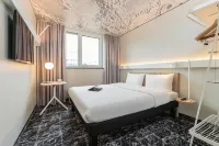Ibis Düsseldorf Airport - parcheggio