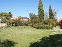 Demeure de l'Estuaire Hotels in Eyrans