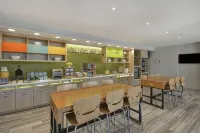 Home2 Suites by Hilton Clarksville Louisville North, IN Hotels in Clarksville