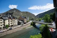 Hostal Noguera Hotels in Rialp