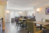 Wingate by Wyndham Galveston Beach at Seawall