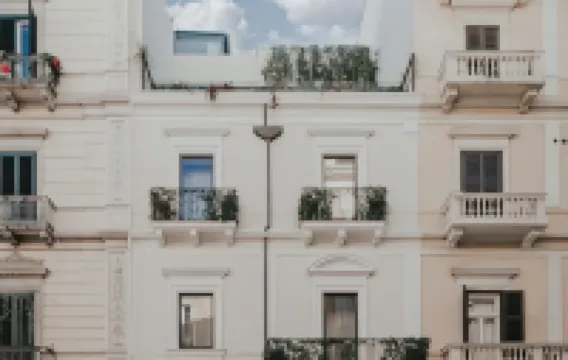 Bacã Suites, Restaurant & Bar