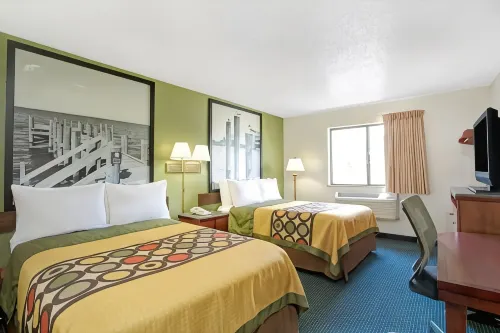 Super 8 by Wyndham Newport News/Jefferson Ave. Отели в г. Смитфилд