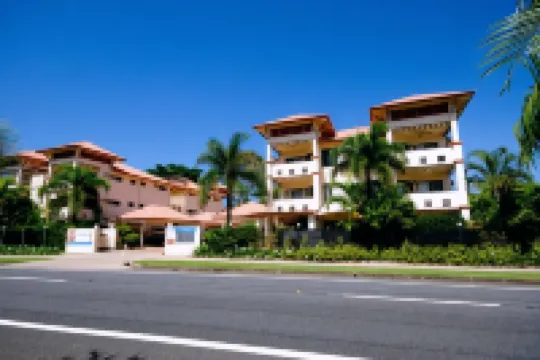 City Plaza Apartments