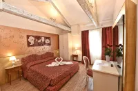 Locanda Casa Martini Hotels near palazzo Querini Papozze