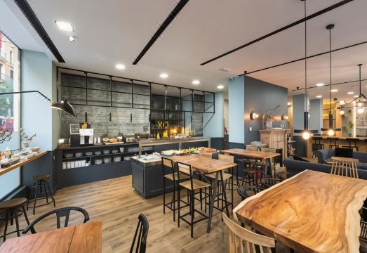 Petit Palace TriballOver view