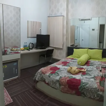 Barata Hotel AR1 Отели в г. Neglasari