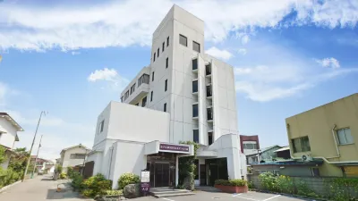 Hotel Niihama Hills Prince House Hotels near 自彊舎跡地広場