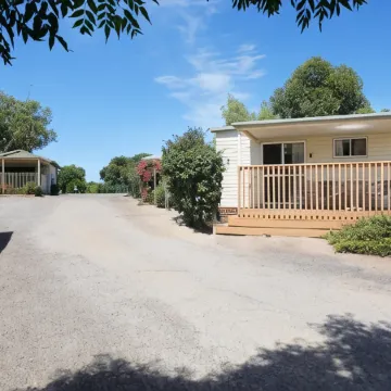Moonta Bay Accommodation Отели в г. Мунта