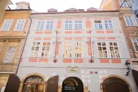Hotel Golden Key Prague Castle