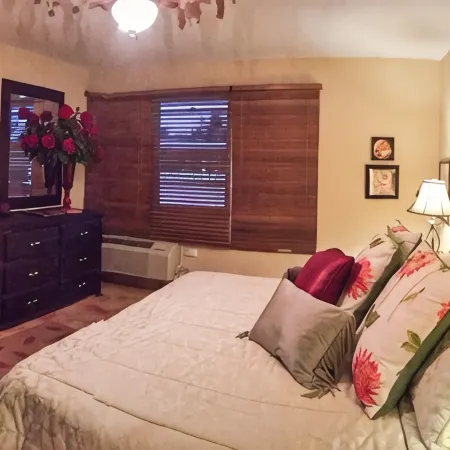 Affordable & Beautiful Dream Condo with a private pool near  Seven Seas Beach
