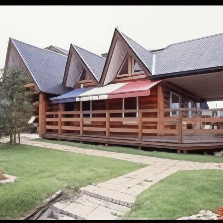 Petit Hotel C'Est Bon
