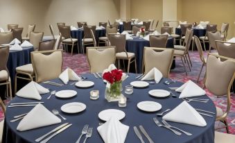 Four Points by Sheraton Melville Long Island