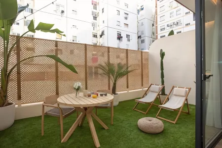 Nomad Haux Mestalla Отели в г. Horta of Valencia