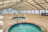 Las Palmas! Beds for 9-10! 3Bed 2Bath, Bunks for Kids! Huge Deck!