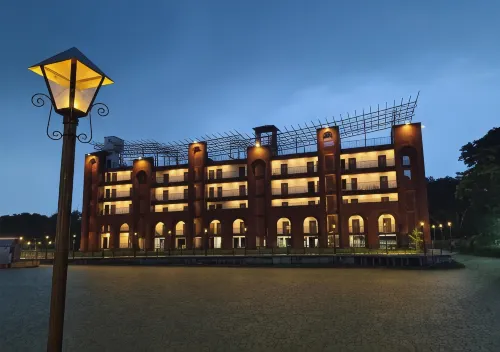 Mahfil-e-Motijheel, Motijheel Park and Resort Hotels in Berhampore