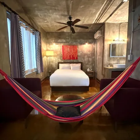 TwoTwo House Отели рядом с достопримечательностью «Хондэ»