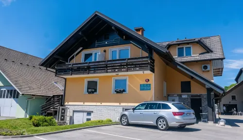 Rooms & Apartments Jana