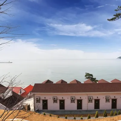 Nuhrang Nahrang Hotels near Cheollipo Arboretum