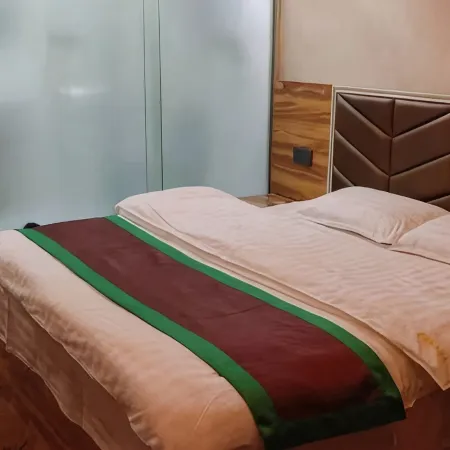 Ziyun Park Business Hotel