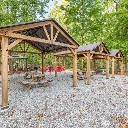 Bear Paw Cottage #4 Queen Log Bed:  Peaceful ; Pet Friendly; Close to Helen!