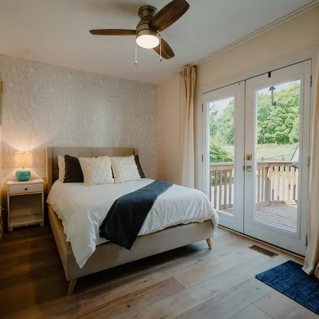 Cozy Lakeview Home with Water Access فنادق في كورنوال