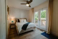 Cozy Lakeview Home with Water Access - Wifi