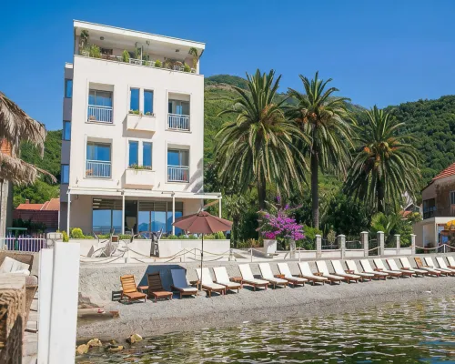 Boutique Hotel and Spa Blanc & Bleu - Blanche Hotels in Bijela