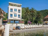 Boutique Hotel and Spa Blanc & Bleu - Blanche - Desayuno