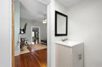 Historic Downtown Loft C - Apartments
