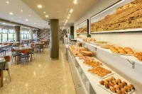 Hotel Santamaria - breakfast
